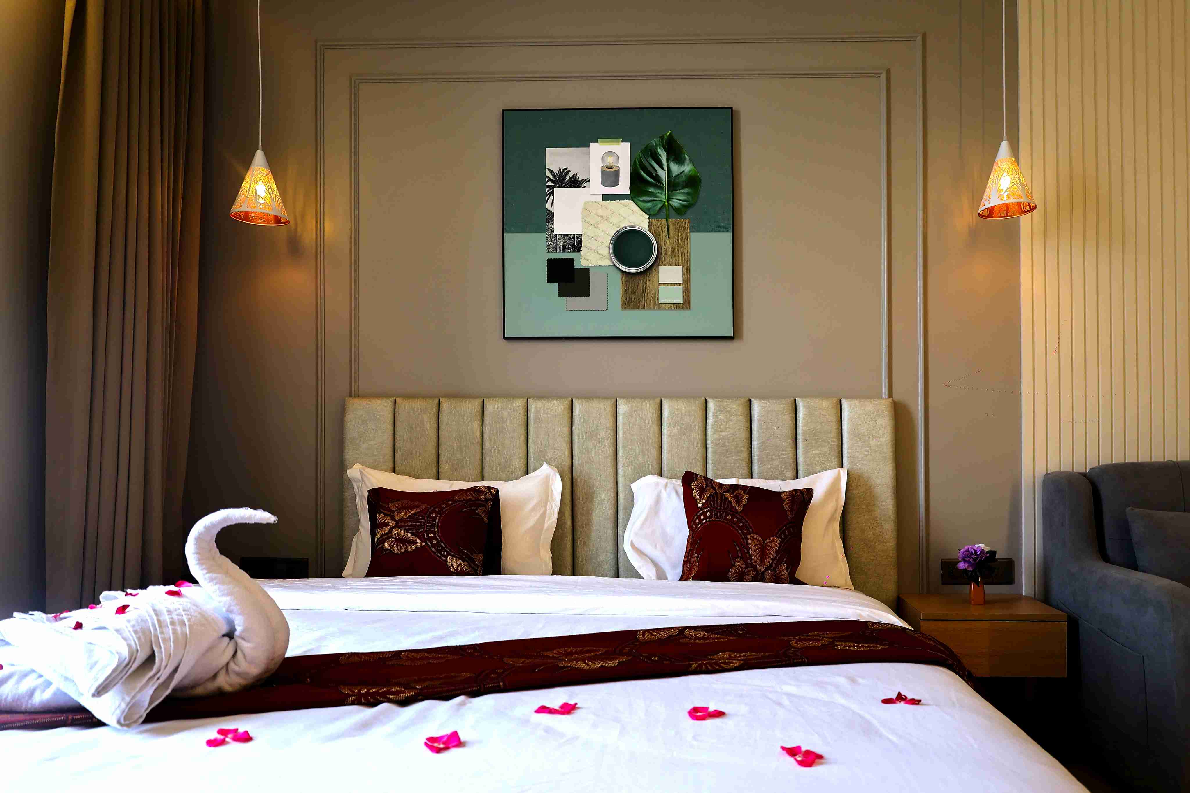 Twin Double Bed Garden View Room Center Main Bed